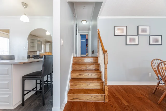 8 Reigate Avenue, Brampton - photo 39