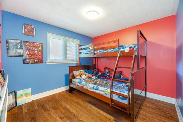 8 Reigate Avenue, Brampton - photo 43