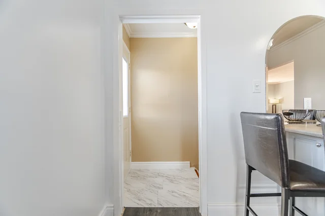 8 Reigate Avenue, Brampton - photo 48