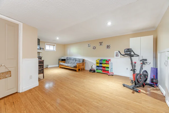 8 Reigate Avenue, Brampton - photo 50