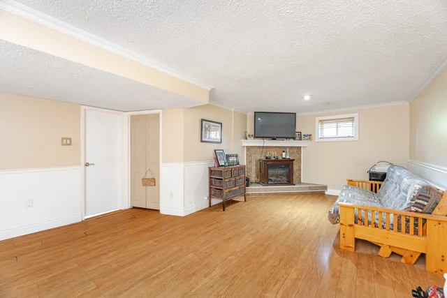 8 Reigate Avenue, Brampton - photo 52