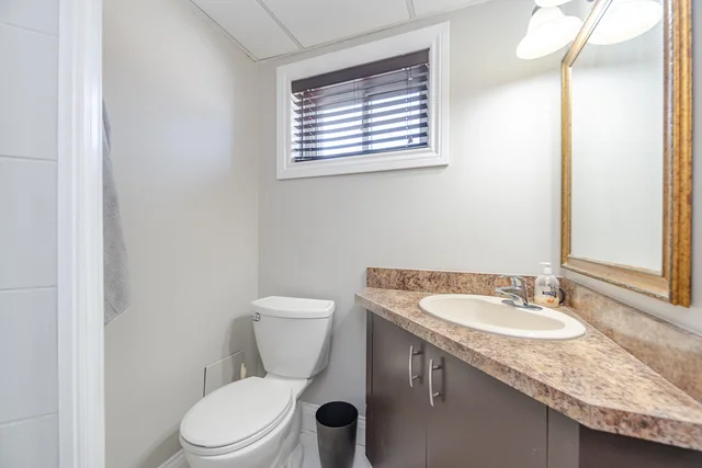 8 Reigate Avenue, Brampton - photo 55