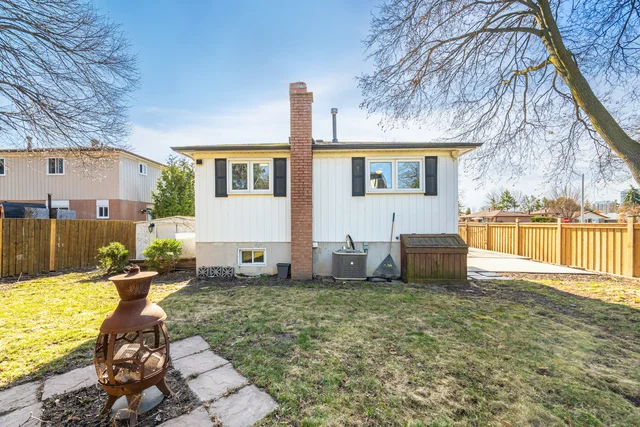 8 Reigate Avenue, Brampton - photo 64