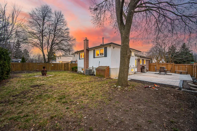 8 Reigate Avenue, Brampton - photo 68