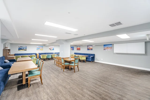 1125 Dundas Street East, Mississauga - photo 14