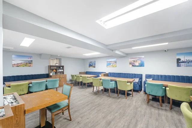 1125 Dundas Street East, Mississauga - photo 16