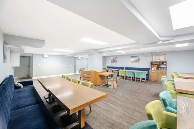 1125 Dundas Street East, Mississauga - photo 17