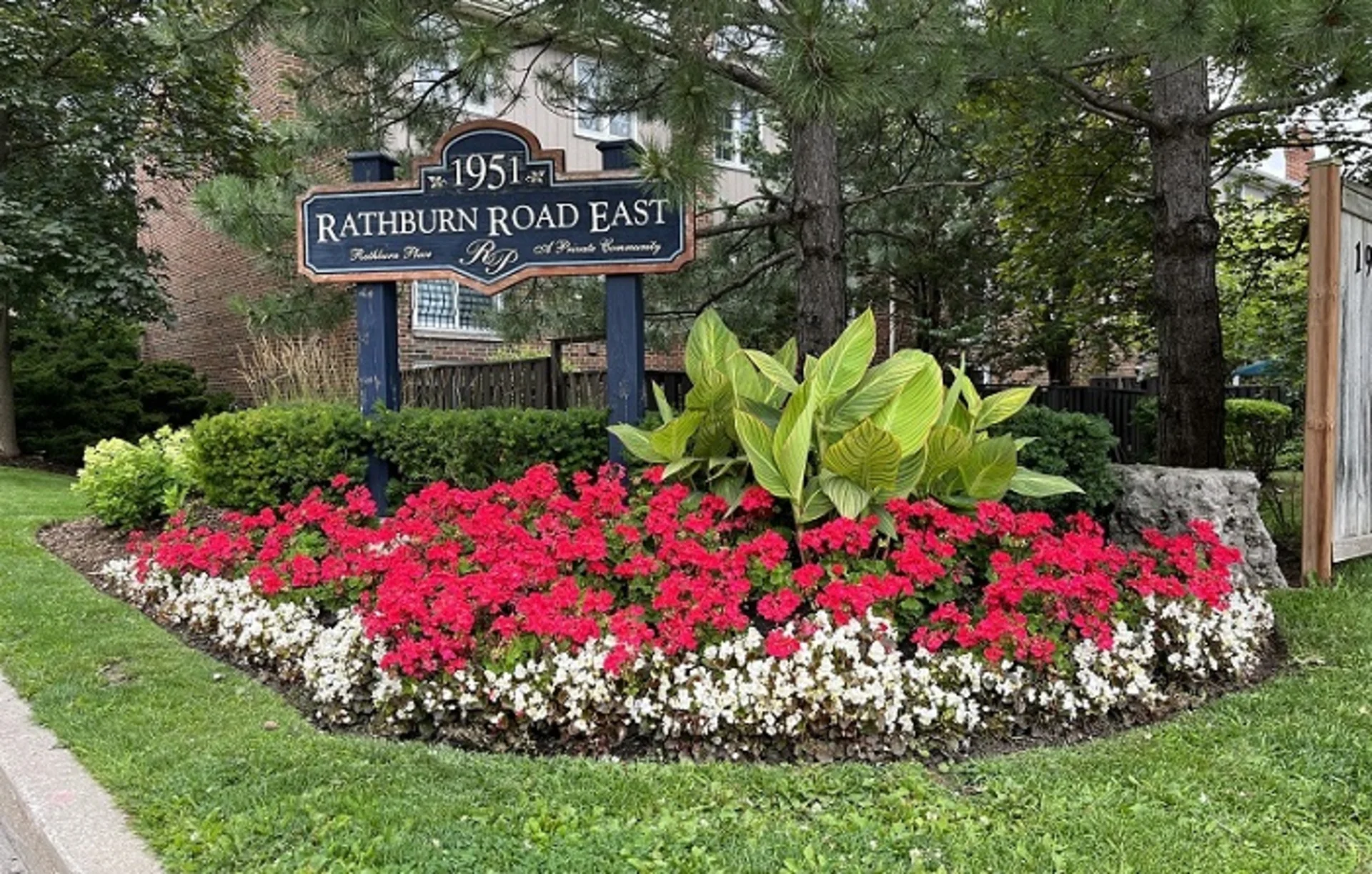 #190-1951 Rathburn Road East, Mississauga - photo 41