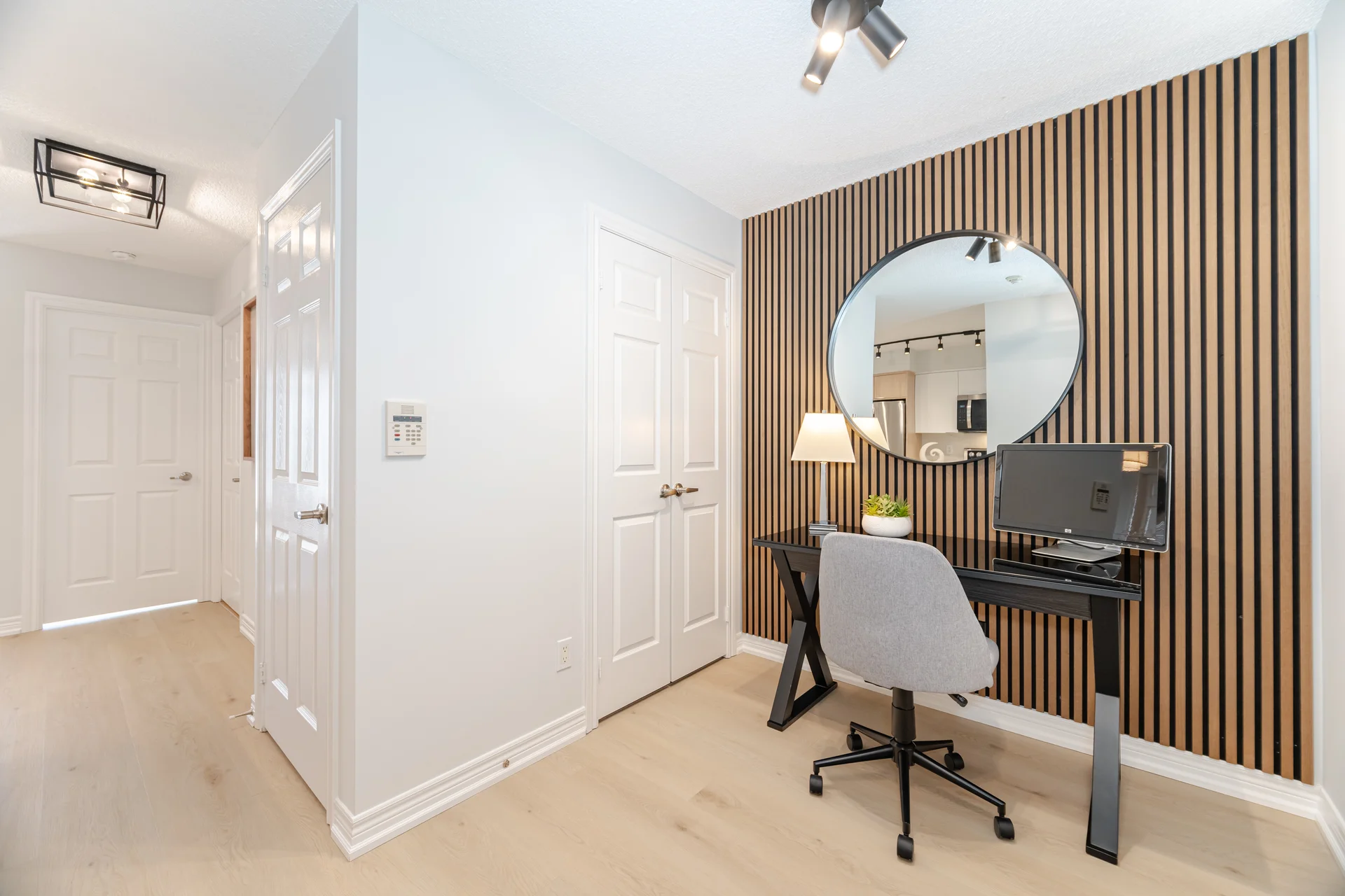 #2310-310 Burnhamthorpe Road West, Mississauga - photo 12