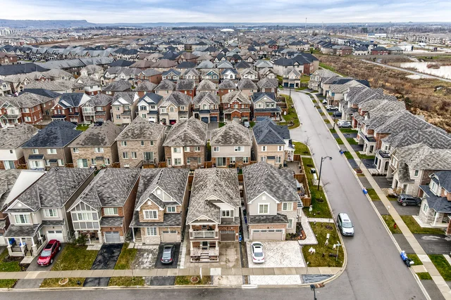 471 Grey Landing, Milton - photo 1