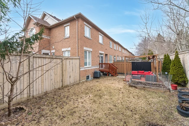 #97-8 Townwood Drive, Richmond Hill - photo 41