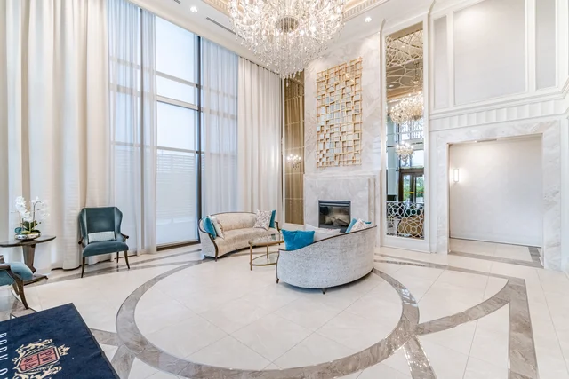 #121-9075 Jane Street, Vaughan - photo 3