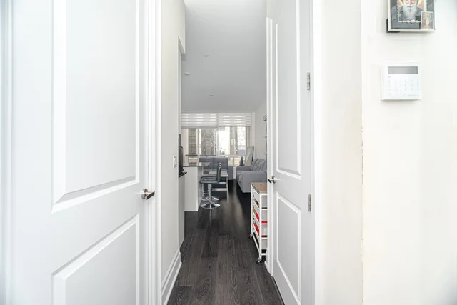 #121-9075 Jane Street, Vaughan - photo 7
