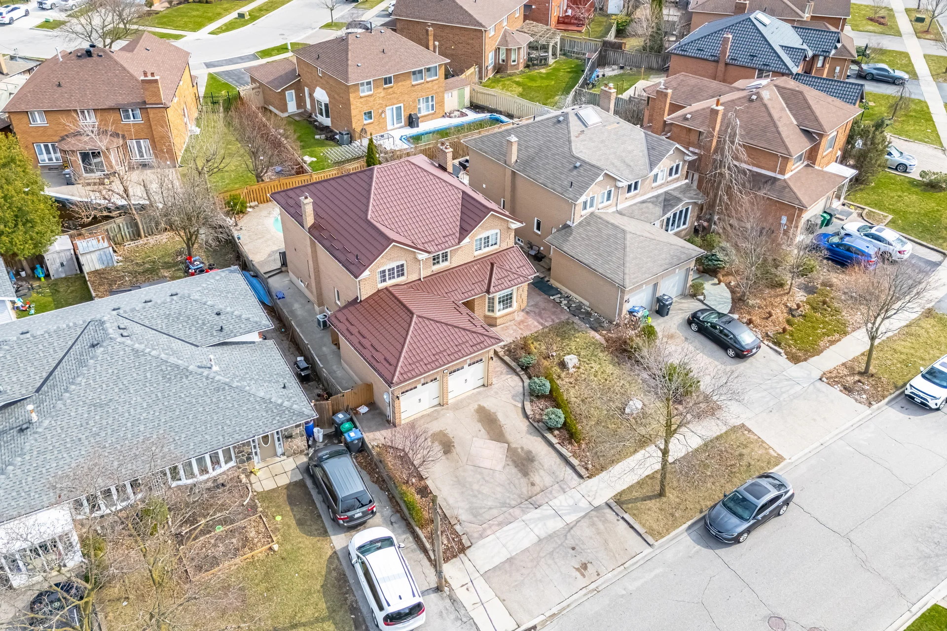 47 Burgby Avenue, Brampton - photo 3