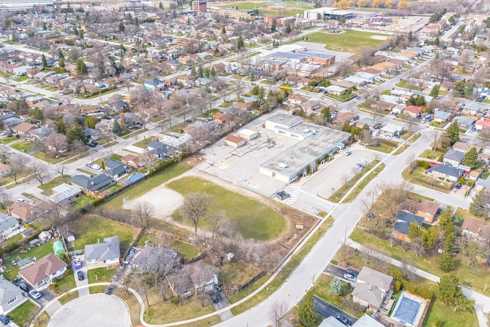 47 Burgby Avenue, Brampton - photo 84