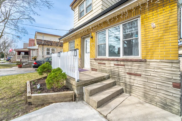 96 Sixth Avenue, Kitchener - photo 4