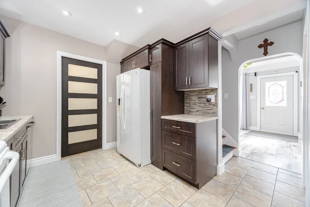 96 Sixth Avenue, Kitchener - photo 15