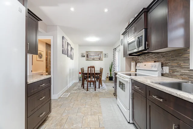 96 Sixth Avenue, Kitchener - photo 16