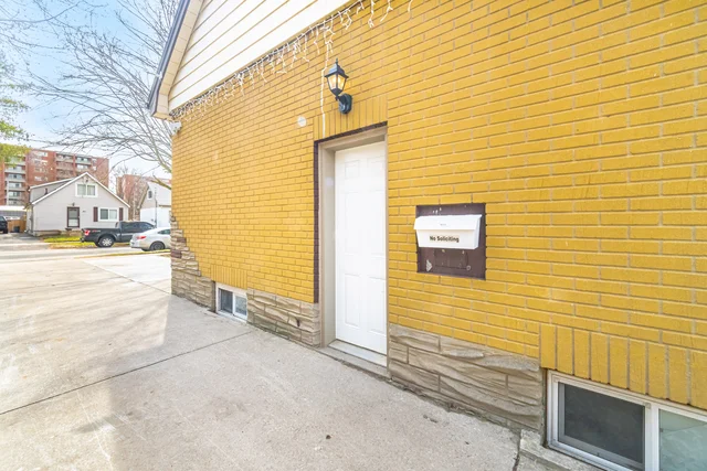 96 Sixth Avenue, Kitchener - photo 55