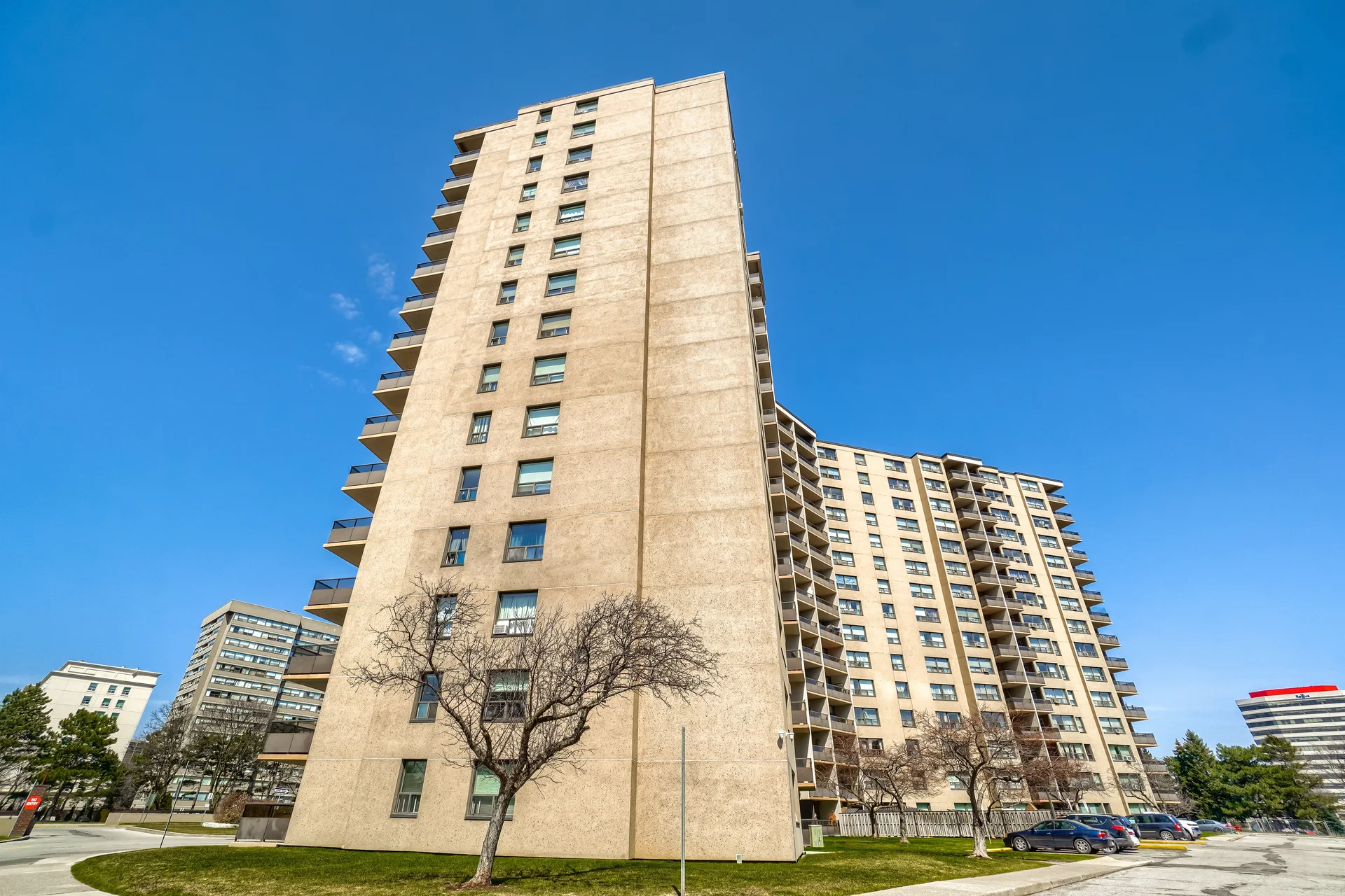 3281920