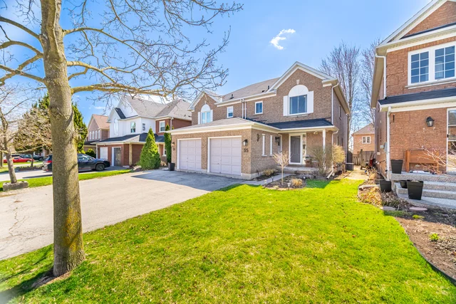 35 Harnesworth Crescent, Waterdown - photo 3