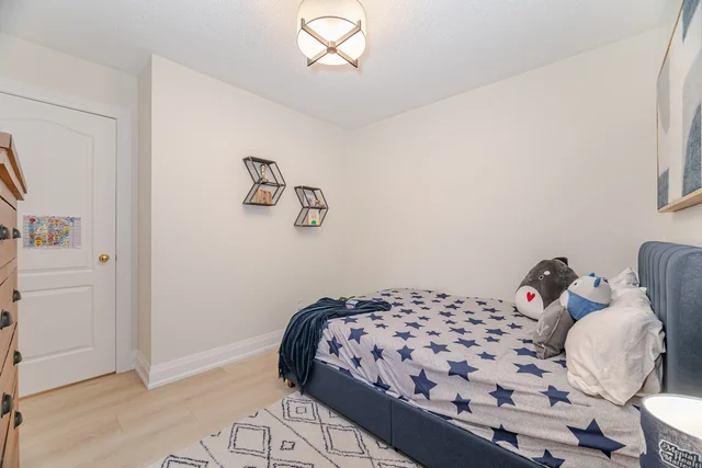 35 Harnesworth Crescent, Waterdown - photo 41