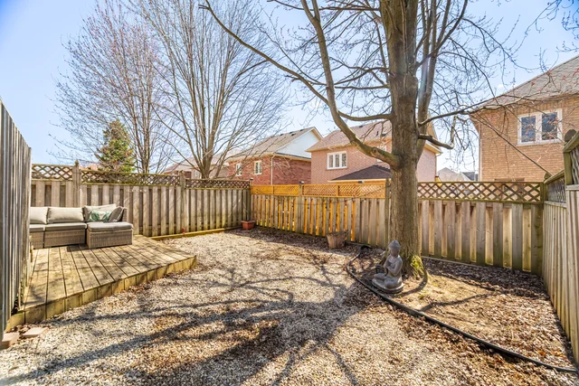 35 Harnesworth Crescent, Waterdown - photo 48