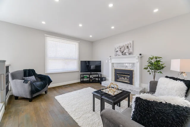 93 Indian Crescent, Hamilton - photo 25