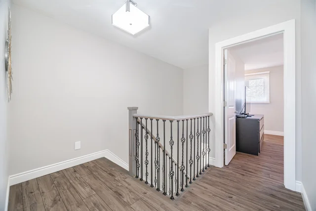93 Indian Crescent, Hamilton - photo 30
