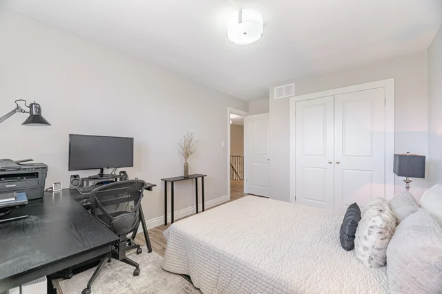 93 Indian Crescent, Hamilton - photo 36