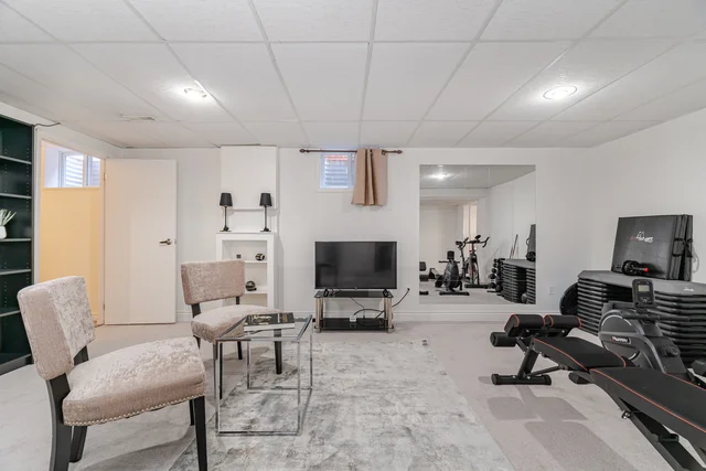 93 Indian Crescent, Hamilton - photo 44