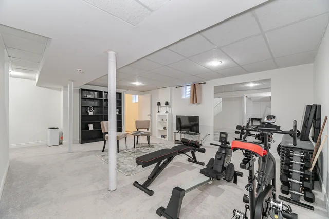 93 Indian Crescent, Hamilton - photo 45