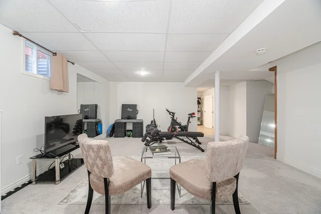 93 Indian Crescent, Hamilton - photo 46