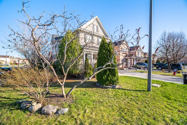643 Hamilton Crescent, Milton - photo 3