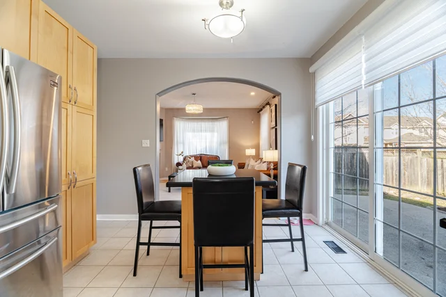 643 Hamilton Crescent, Milton - photo 18