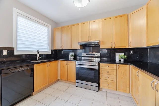 643 Hamilton Crescent, Milton - photo 22