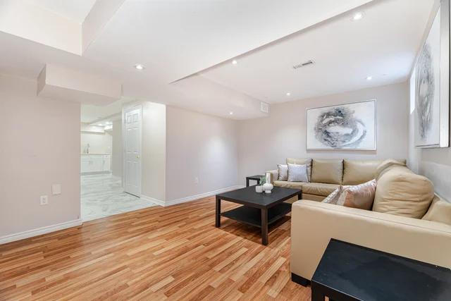 643 Hamilton Crescent, Milton - photo 48