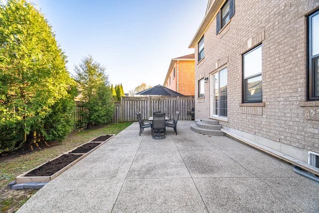 643 Hamilton Crescent, Milton - photo 57