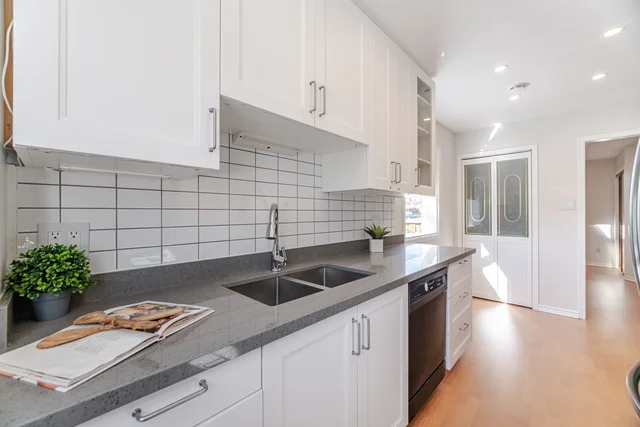 127 Tulip Drive, Brampton - photo 11