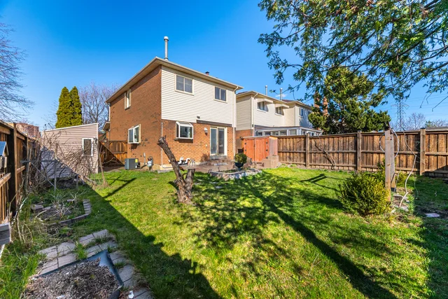 127 Tulip Drive, Brampton - photo 41