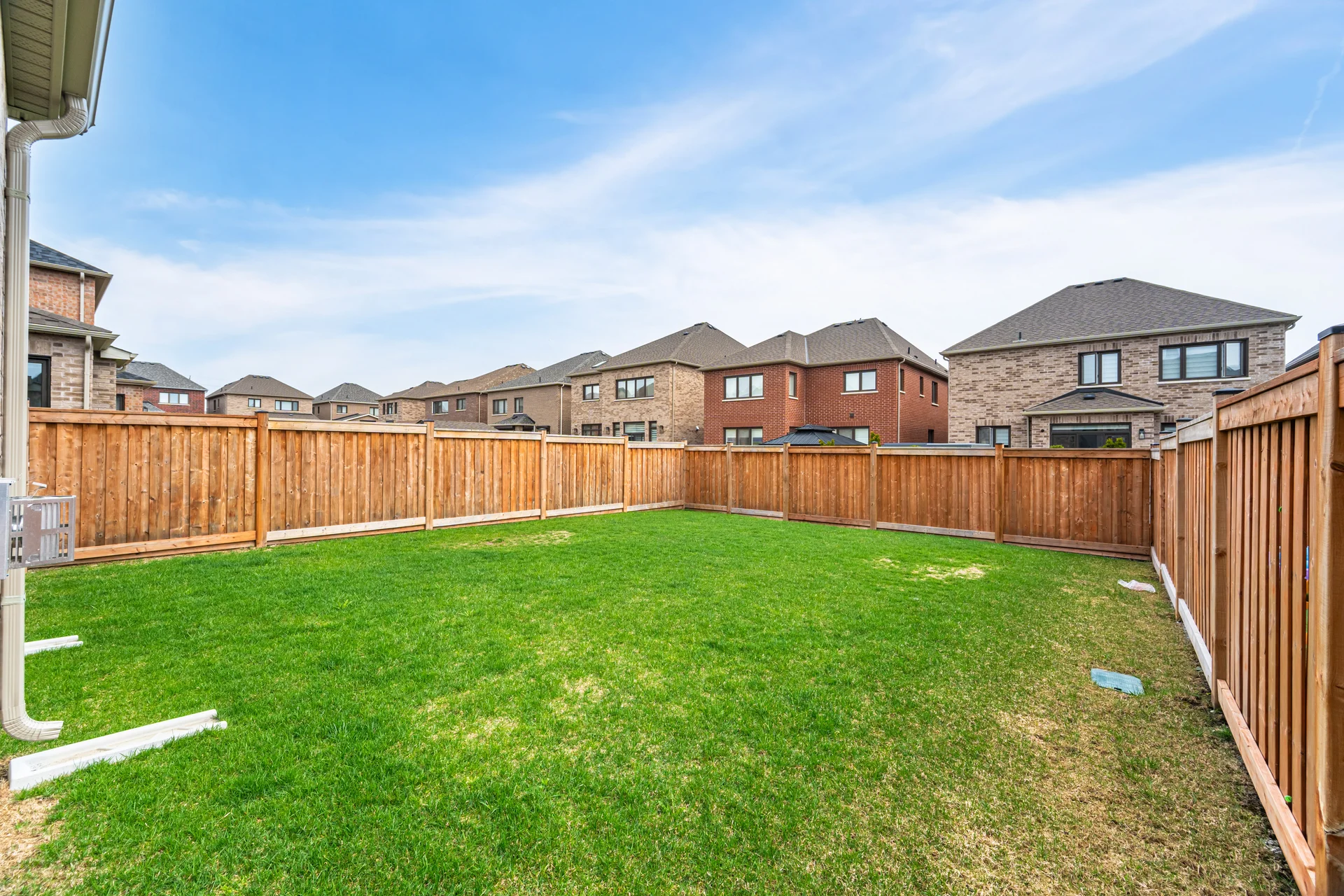 112 Bartram Crescent, Bradford - photo 46
