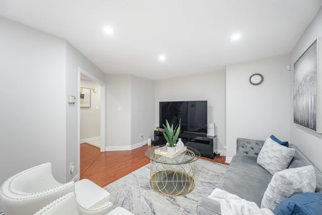 27 Woodsend Run, Brampton - photo 8