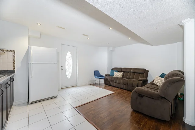 640 Sunbird Trail, Pickering - photo 45