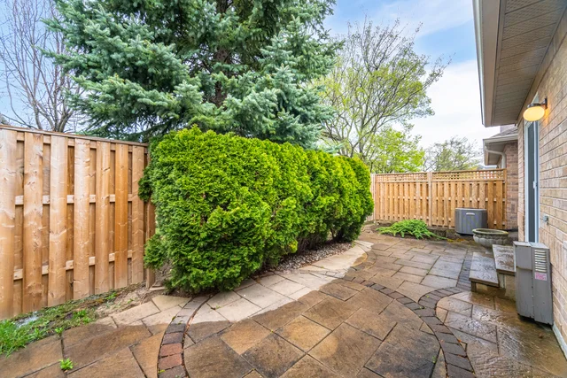#12-2140 Turnberry Road, Burlington - photo 47