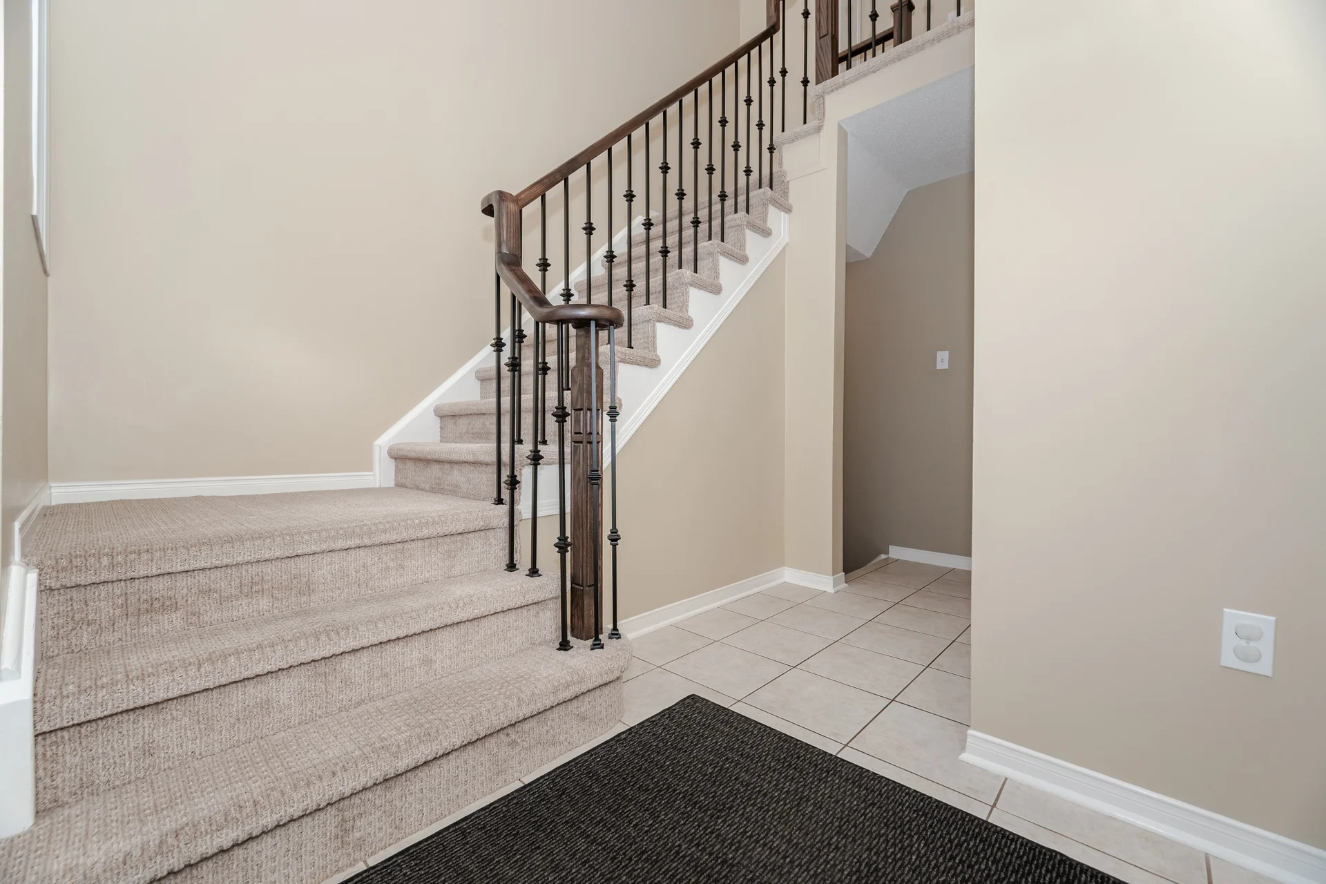 363 Edenbrook Hill Drive, Brampton - photo 25