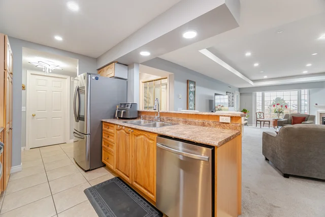 #308-990 Golf Links Road, Ancaster - photo 11