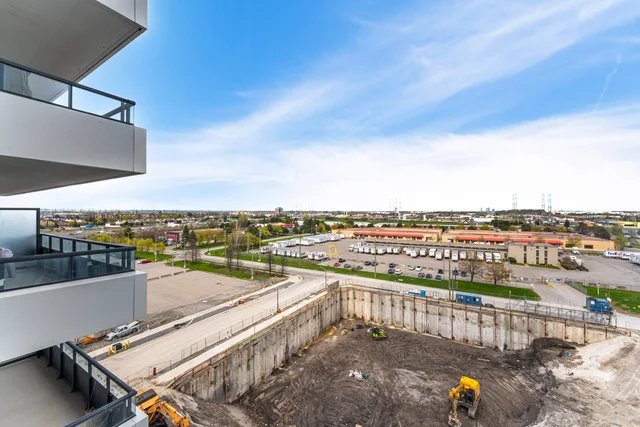 #902-1455 Celebration Drive, Pickering - photo 37