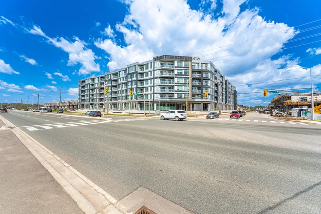 #651-2501 Saw Whet Boulevard, Oakville - photo 1