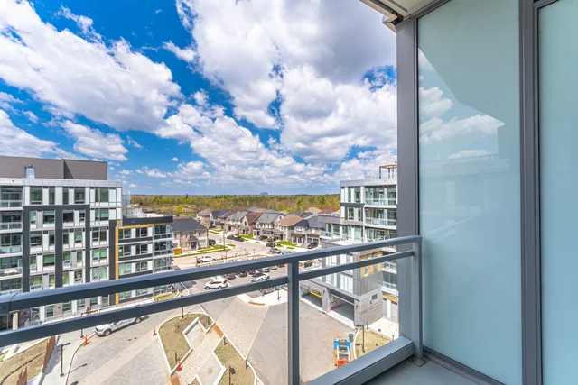 #651-2501 Saw Whet Boulevard, Oakville - photo 24