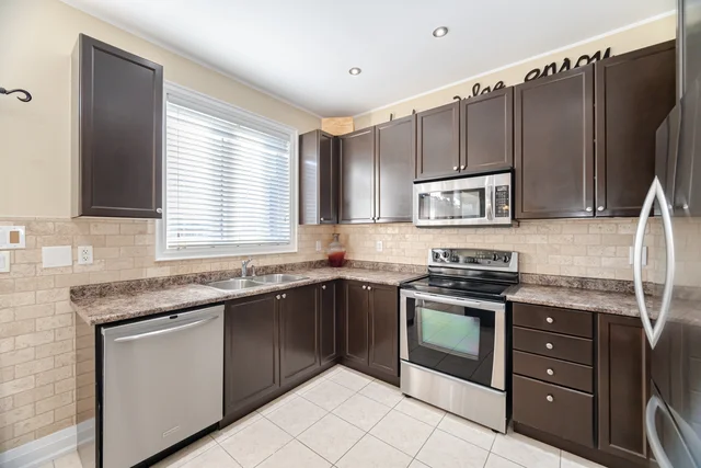 36 Edenfield Street, Brampton - photo 16